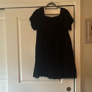 Square neck puff sleeve dress